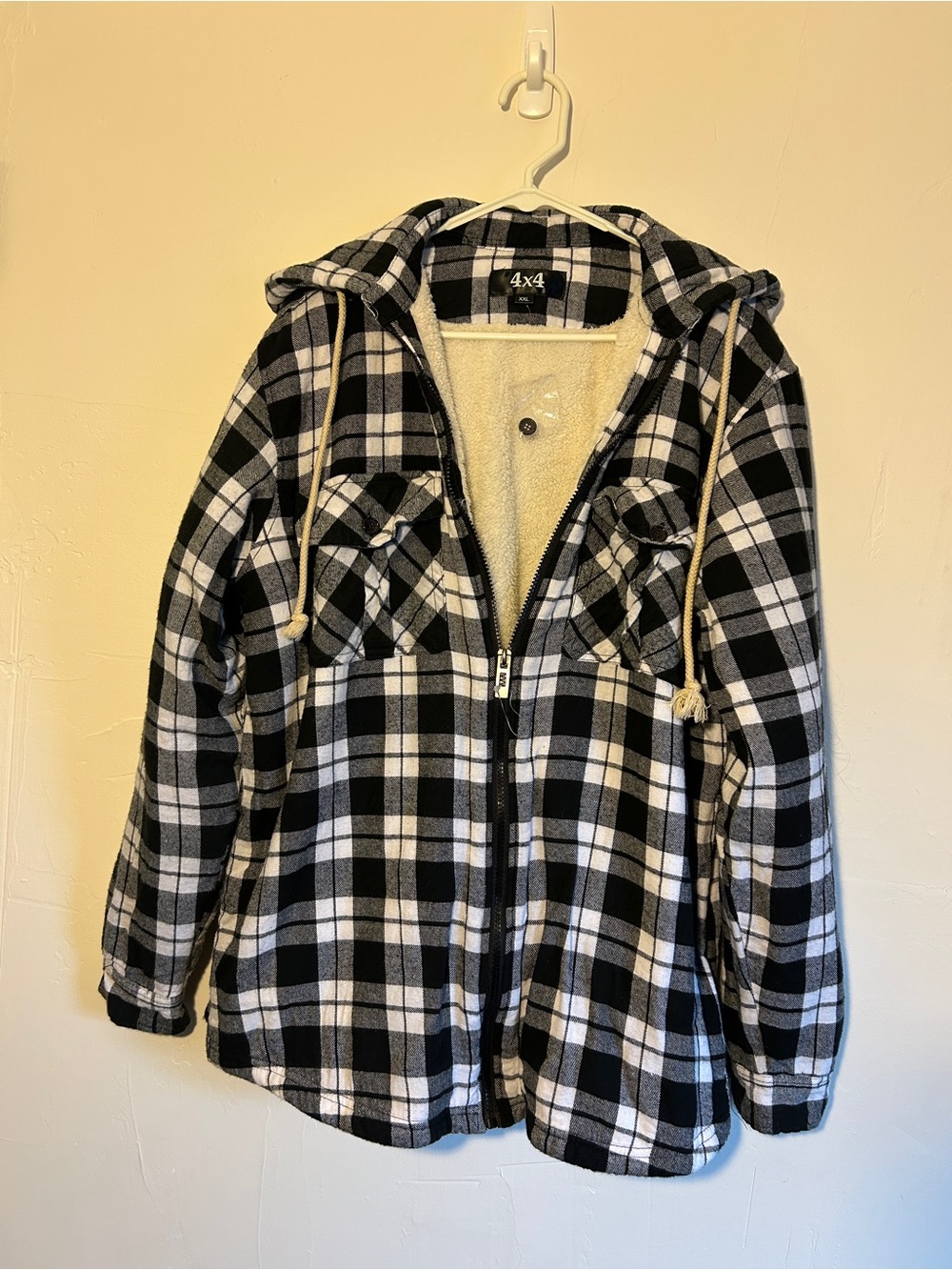 Men’s Black & White Plaid Sherpa-Lined Hooded Jacket, XXL